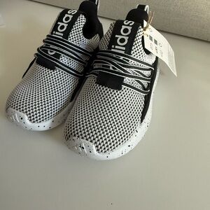 Adidas Kids Black and White Sneakers - Size 7.5T